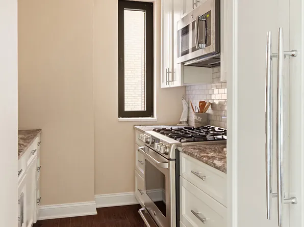 350 East 72nd Street image 3 of 7