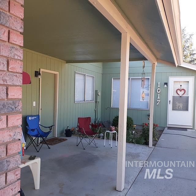 2nd image of 1013/1017 Lemhi Cir