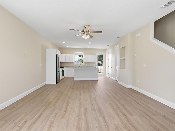 3rd image of 216 S Florida Ave #4