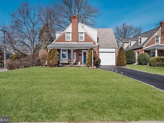 2nd image of 128 Ivy Rock Ln