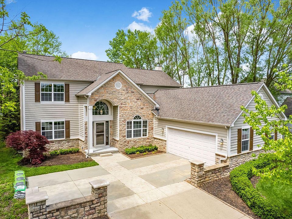 1st image of 225 Winter Hill Pl