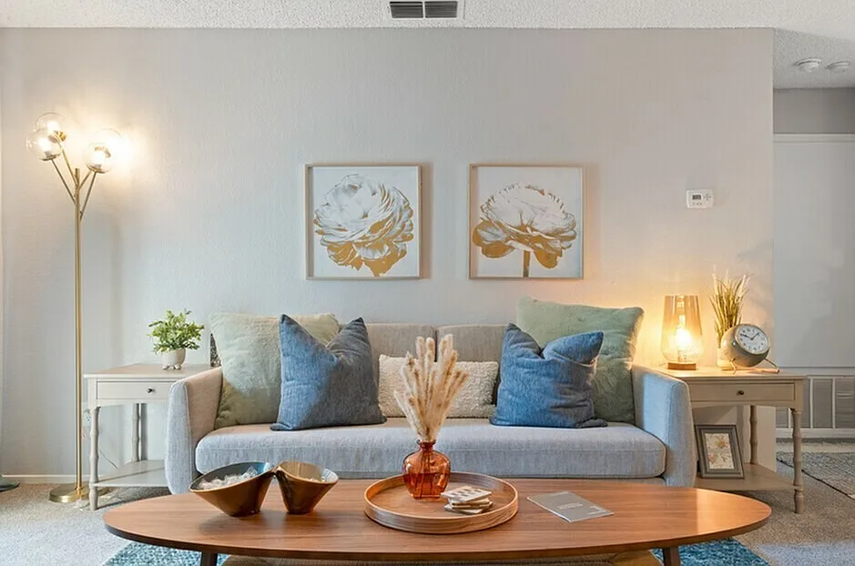 Gold Ridge Apartments — Photo 1