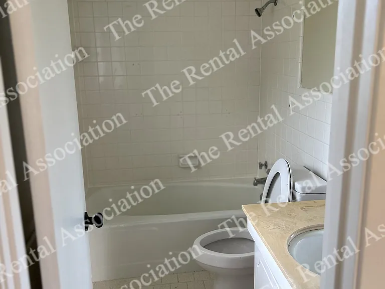1801 Roosevelt Dr — Photo 10