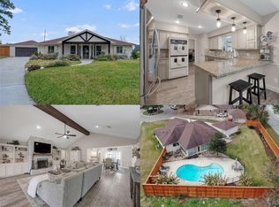 8 Cambridge Cir, Conroe, TX 77304