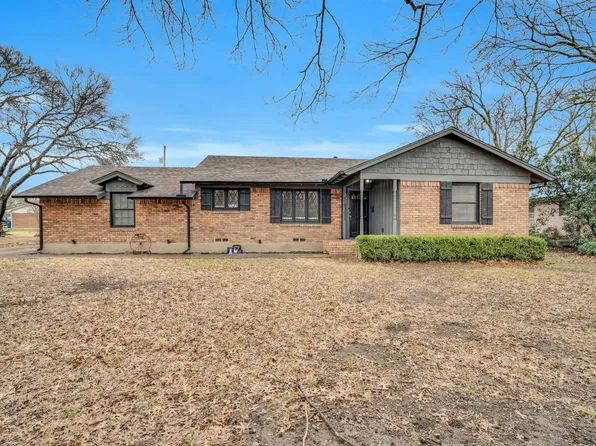 303 Monticello Dr, Waxahachie, TX 75165