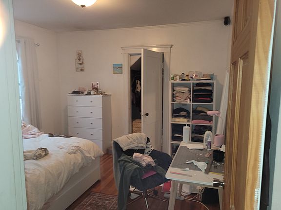 5th image of 28 Whitman St #2