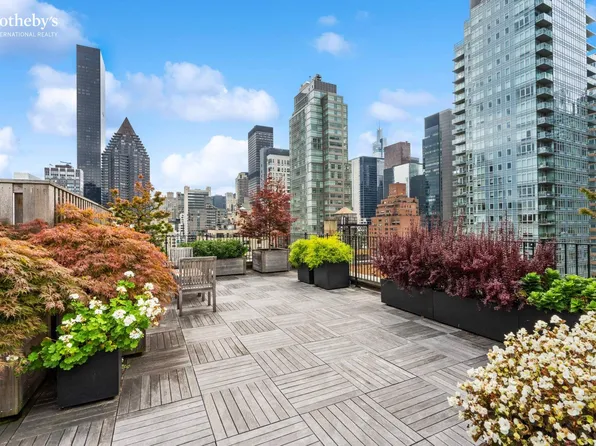 333 East 53rd Street image 10 of 12