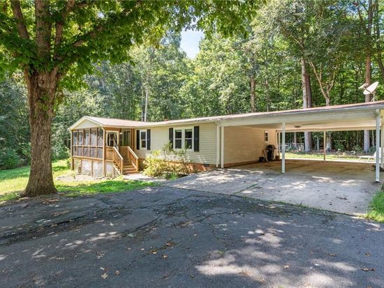 10515 Indian Rd, Gloucester, VA 23061