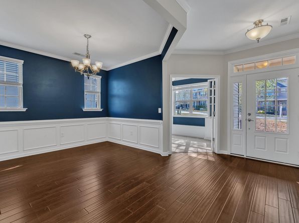 664 Long Melford Dr, Rolesville, NC 27571