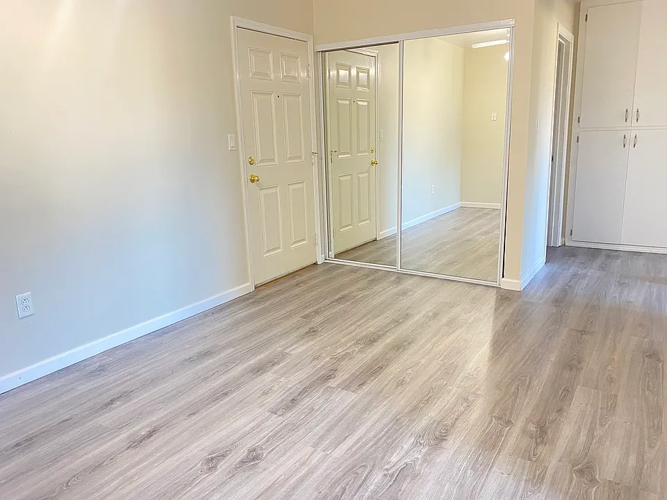 3270 Cabrillo Ave #415
