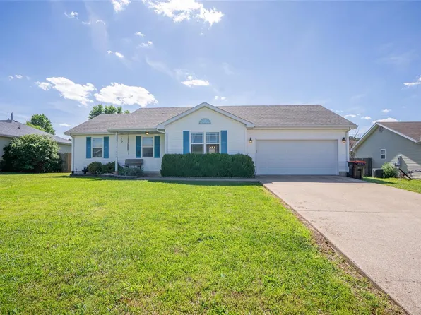 2309 Cranberry Ln, Lebanon, MO 65536