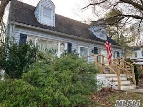 119 Maple Pl Photo 1