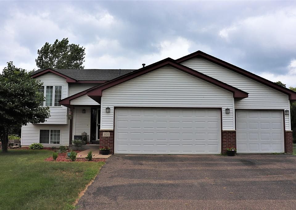 1st image of 101 Shetland Ct SE