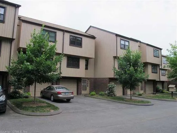 136 Mattabasset Dr, Meriden, CT 06450