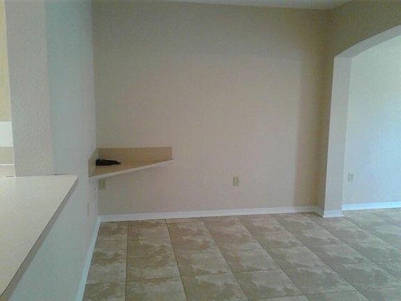 3rd image of 170 SW Peacock Blvd APT 205