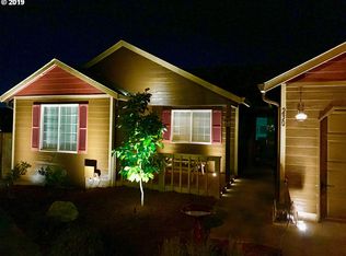 230 Hauser Ct, Molalla, OR 97038