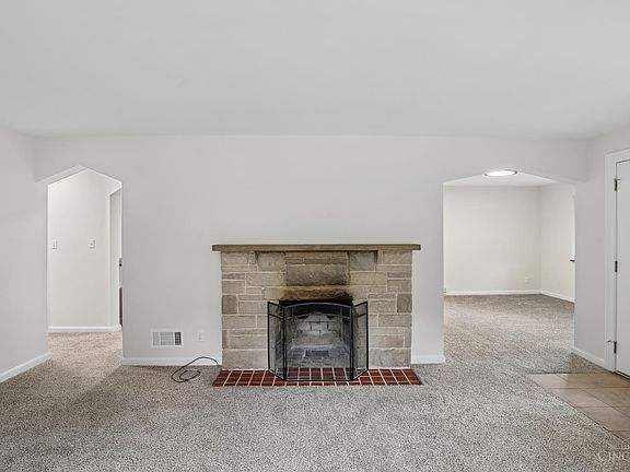 4th image of 2692 Breezy Way