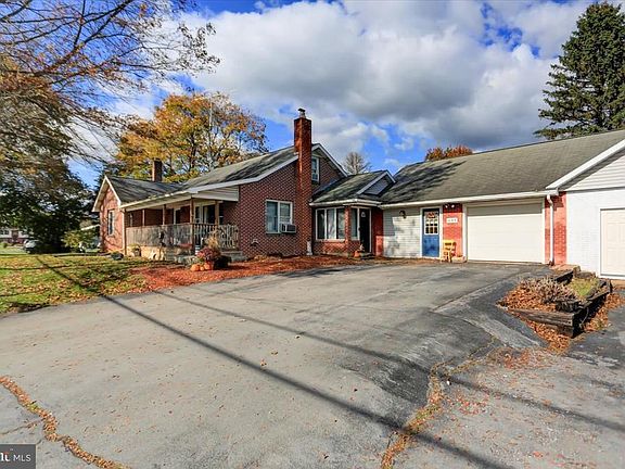 3rd image of 1065 Orrstown Rd