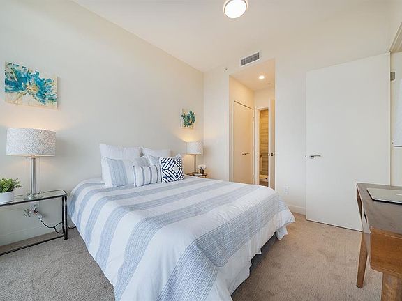 4th image of 6383 McKay Ave #2605