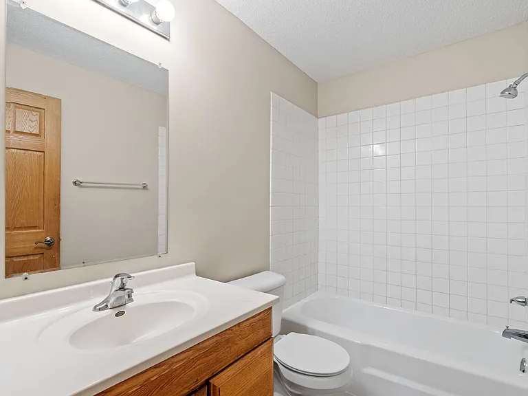 2156-3 bathroom