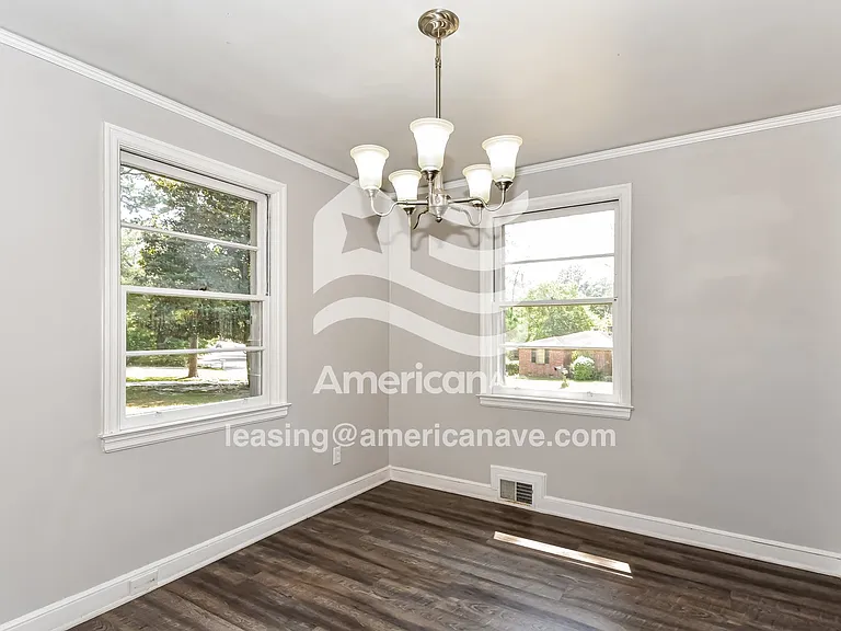 46521_005_dining_room_13871136.jpg