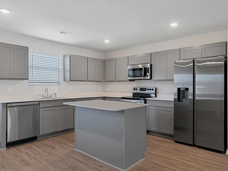 3142 White Ash St — Photo 8