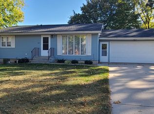 403 Ash St SW, Rose Creek, MN 55970