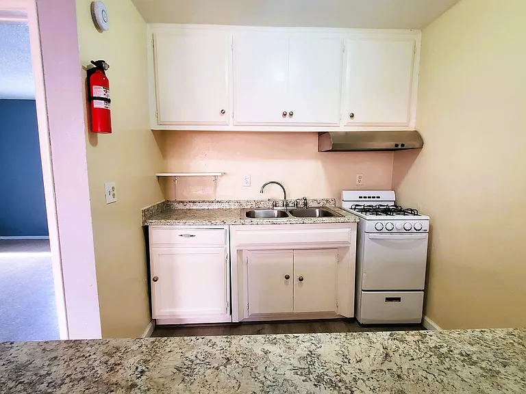 252 A St — Photo 8