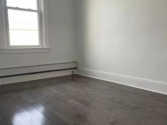 5th image of 202-05 36th Ave Floor 2