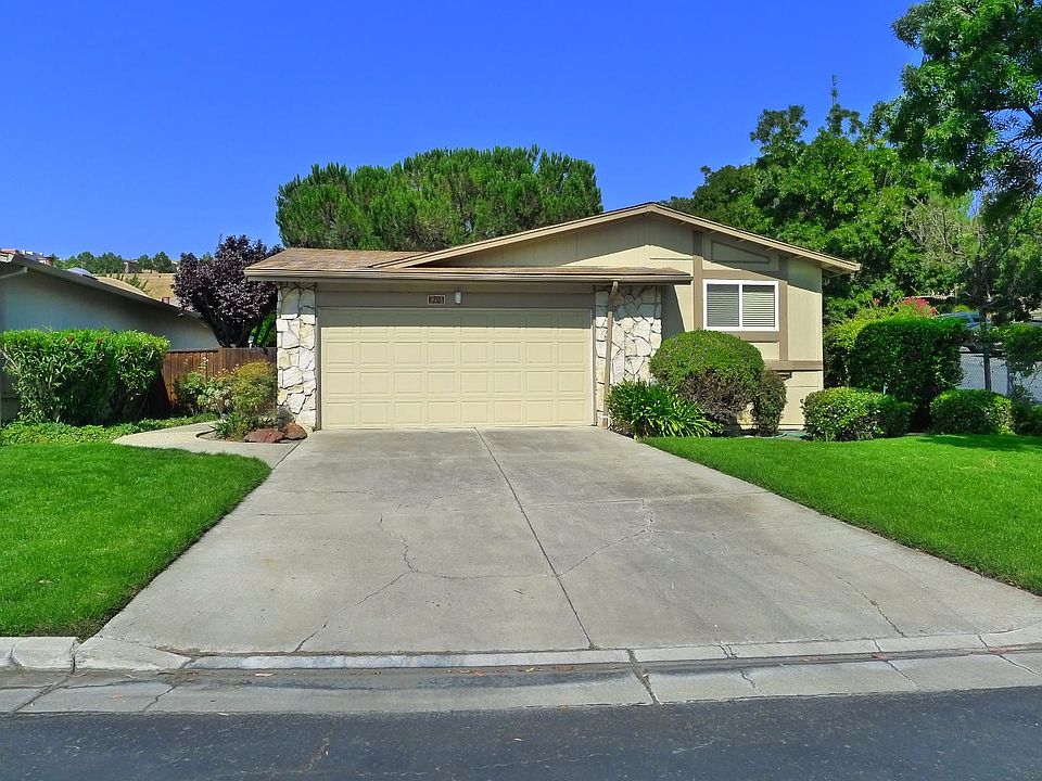 1st image of 201 Mountain Springs Dr #201