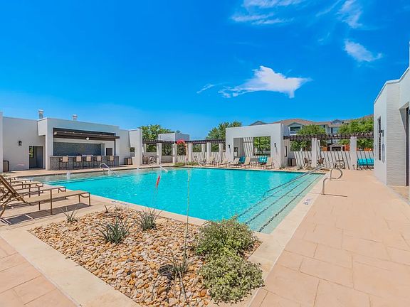 2nd image of 3850 Silverton Cir #2104