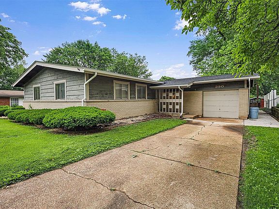 3rd image of 390 Waterford Dr