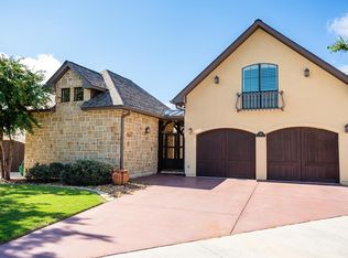 2916 Rock Barn Dr, Kerrville, TX 78028