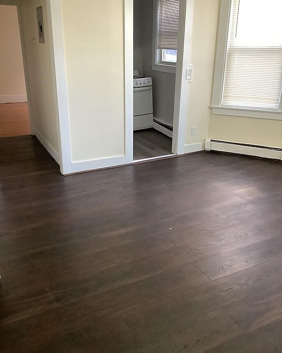 2nd image of 57 Vine St #7