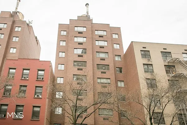 Rented by MNS Marketing | media 4