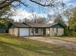 305 N Echols St, Caldwell, TX 77836