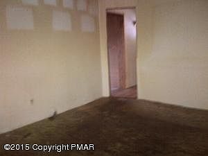 3rd image of 2163 Lakeside Dr