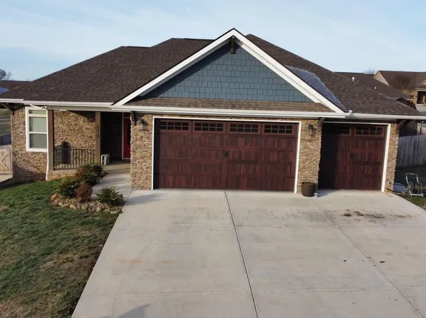 2230 Frewin Ct, Sevierville, TN 37876
