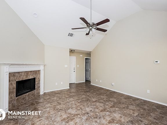 5th image of 704 Keessee Dr