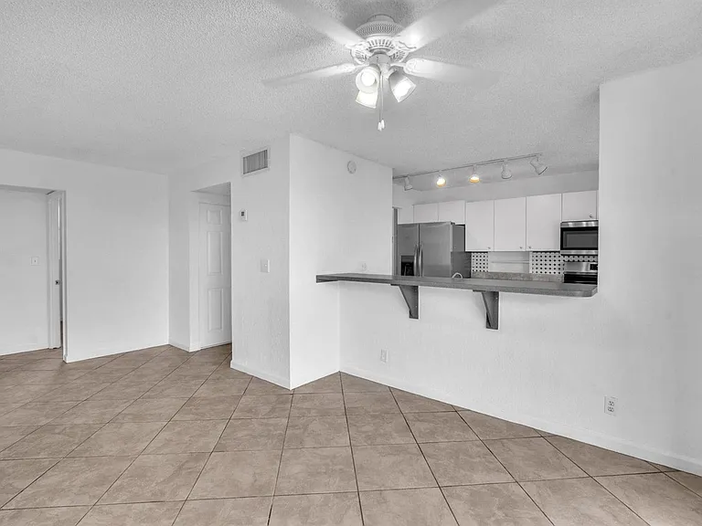 3100 N Pine Island Rd #306 — Photo 12