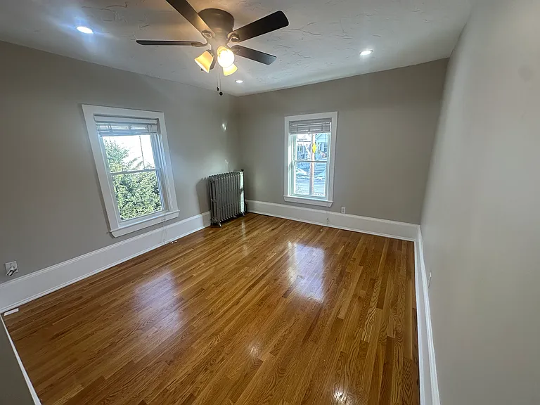 55 Summit St — Photo 12