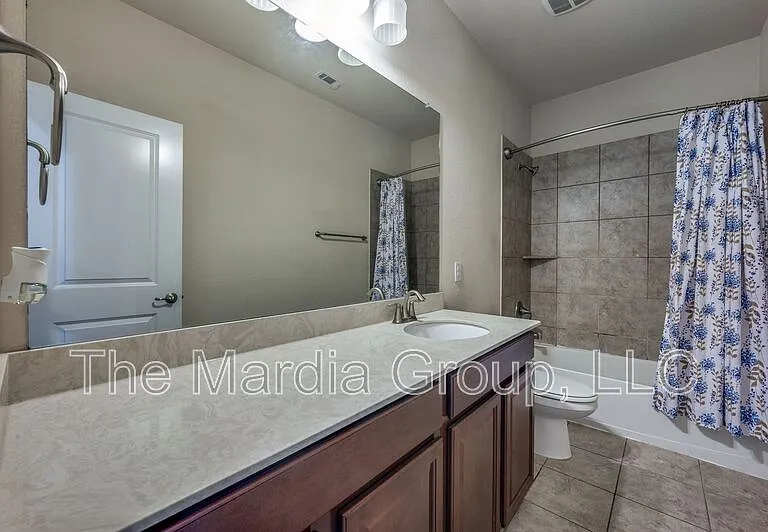 7340 Beranger Dr — Photo 23