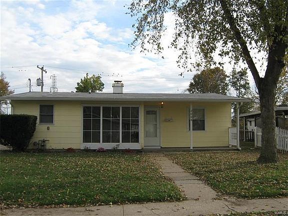 3rd image of 2008 Elm Ave