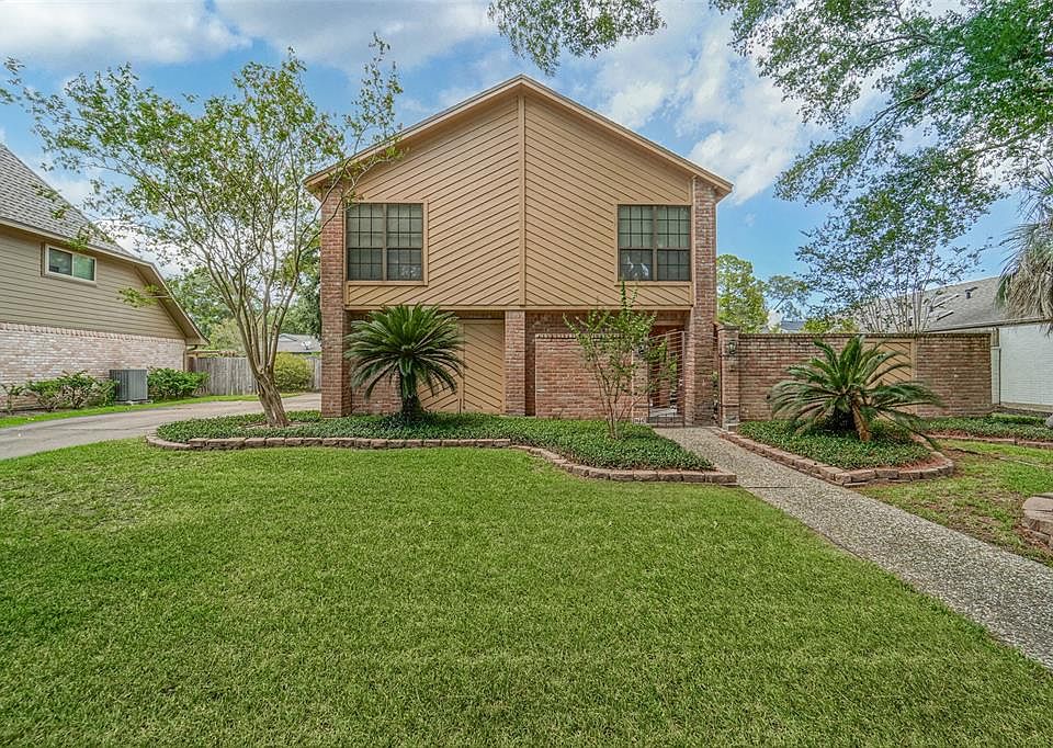 1st image of 16347 Craighurst Drive