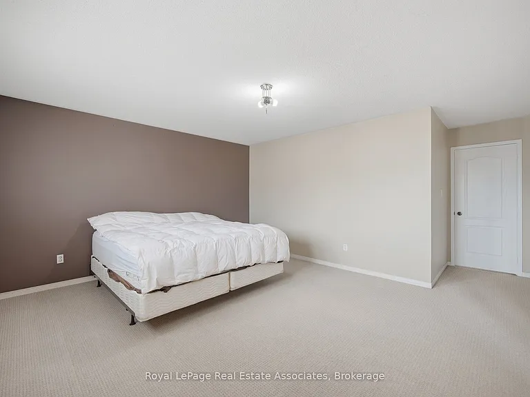 70 Echoridge Dr — Photo 27
