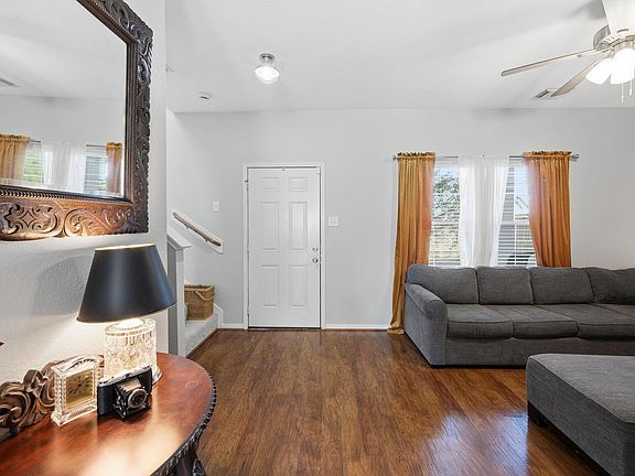 5th image of 3962 Mossy Place Ln