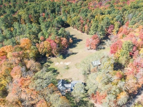 88 Buffam Rd, Pelham, MA 01002
