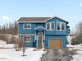 11751 E Loretta Cir, Palmer, AK 99645