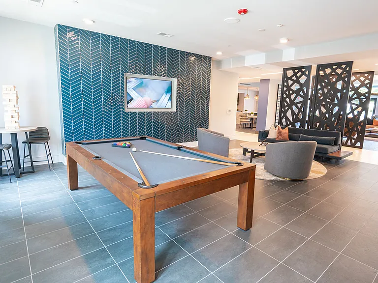 The Enzo at Ariston — Photo 23