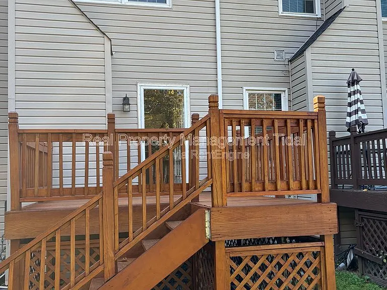 610 Guy Ln — Photo 35